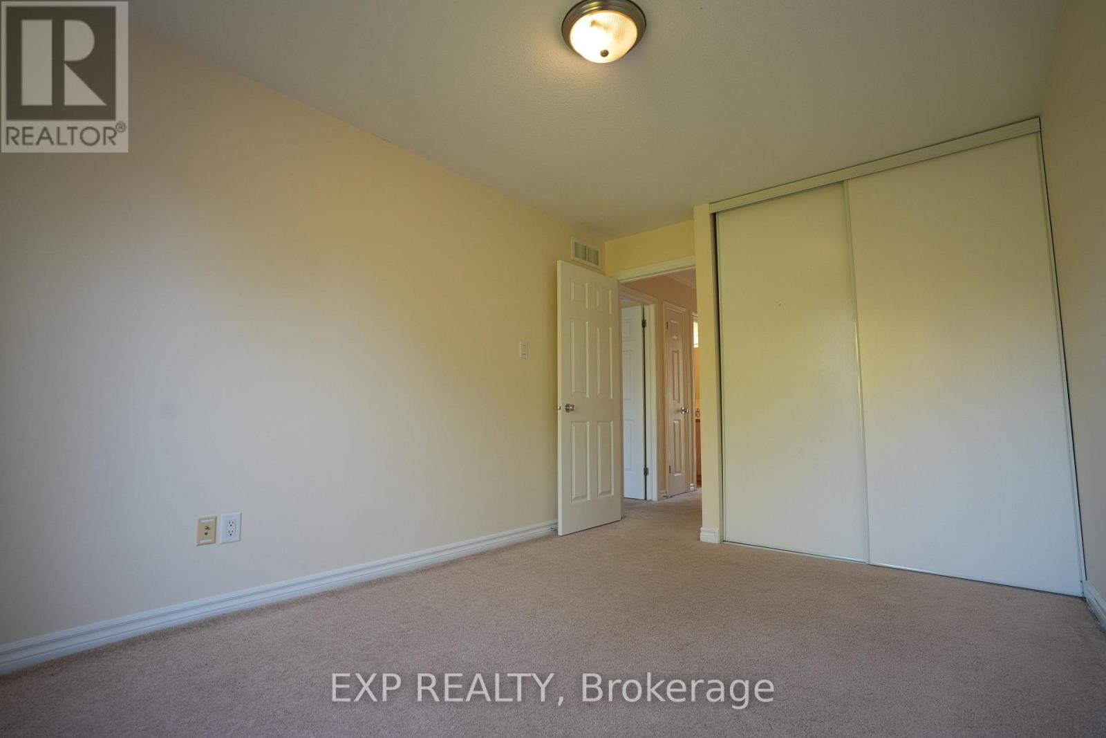 338 Forestbrook Street, Ottawa, Ontario  K2K 0B8 - Photo 7 - X14091508
