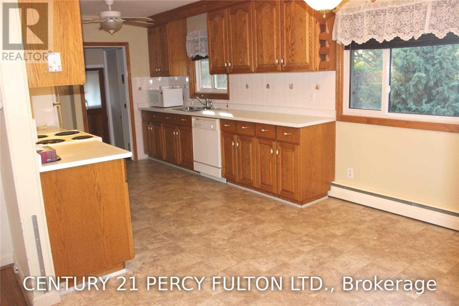 460 Bader Avenue, Oshawa, Ontario  L1J 3E8 - Photo 6 - E14092088