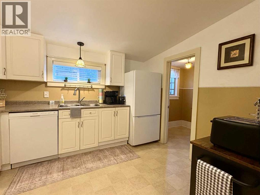 1407 4 Avenue S, Lethbridge, Alberta  T1J 0R6 - Photo 13 - A2289689