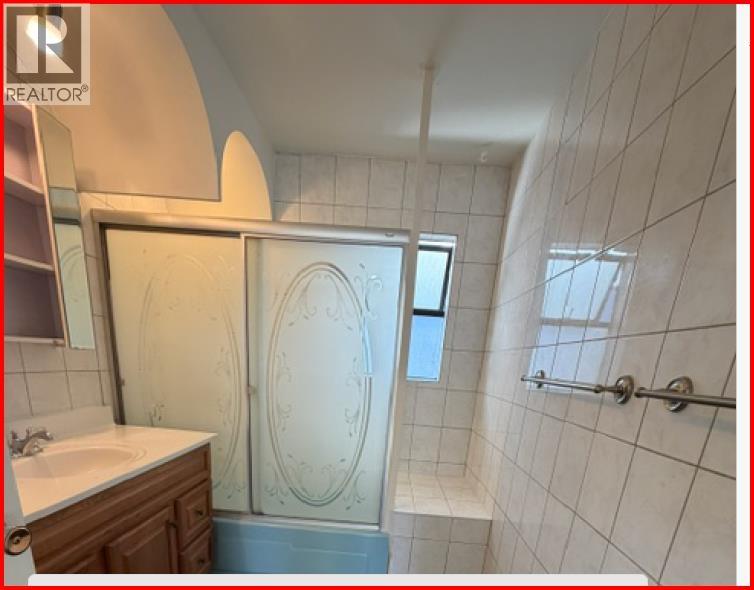 5441 Dundee Street, Vancouver, British Columbia  V5R 3T8 - Photo 3 - R3158253
