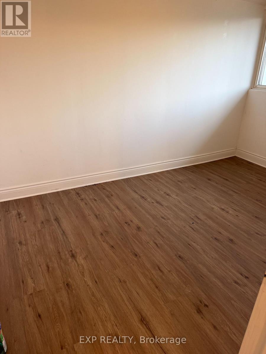 210 South Service Road, Mississauga (Mineola), Ontario  L5G 2S1 - Photo 12 - W14092084