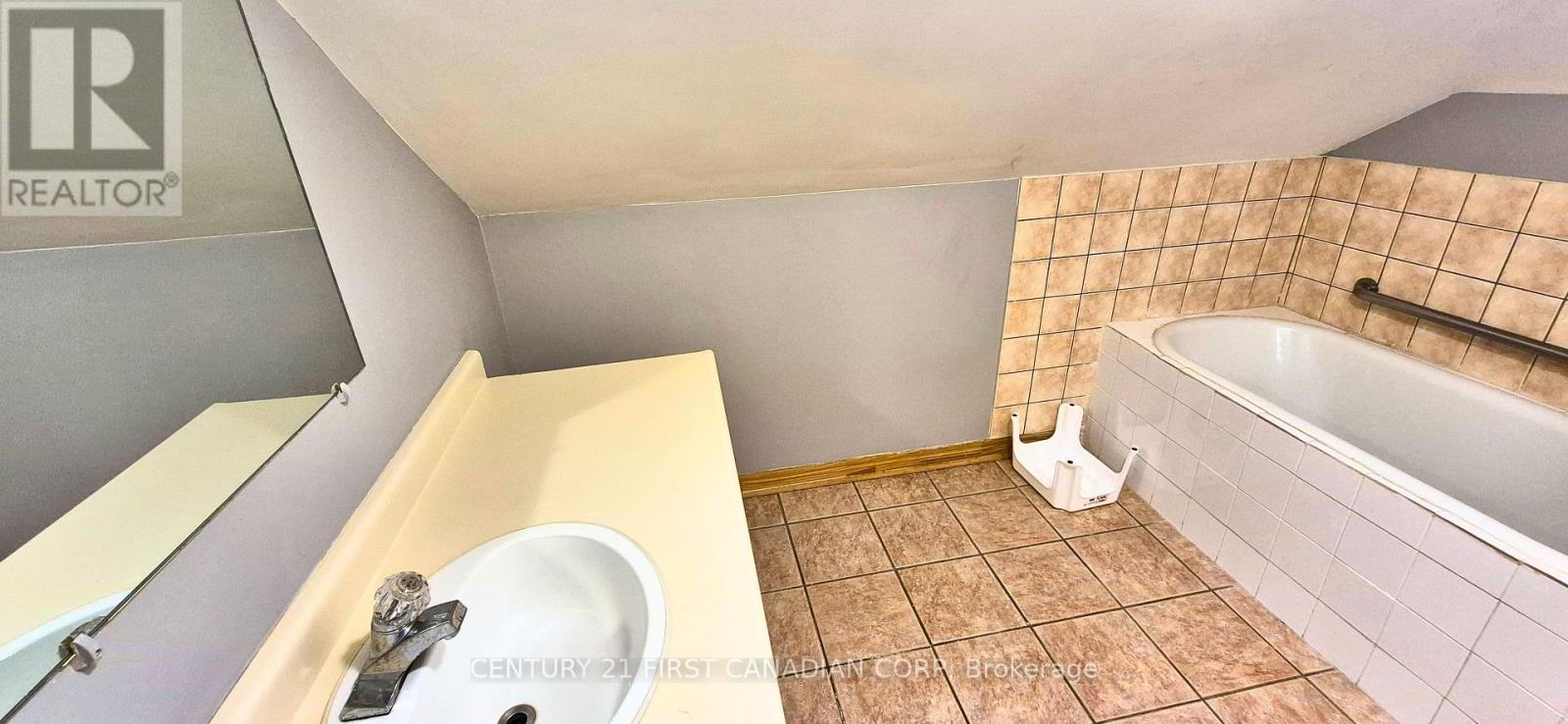 711 Little Grey Street, London East, Ontario  N5Z 1N9 - Photo 10 - X14088302