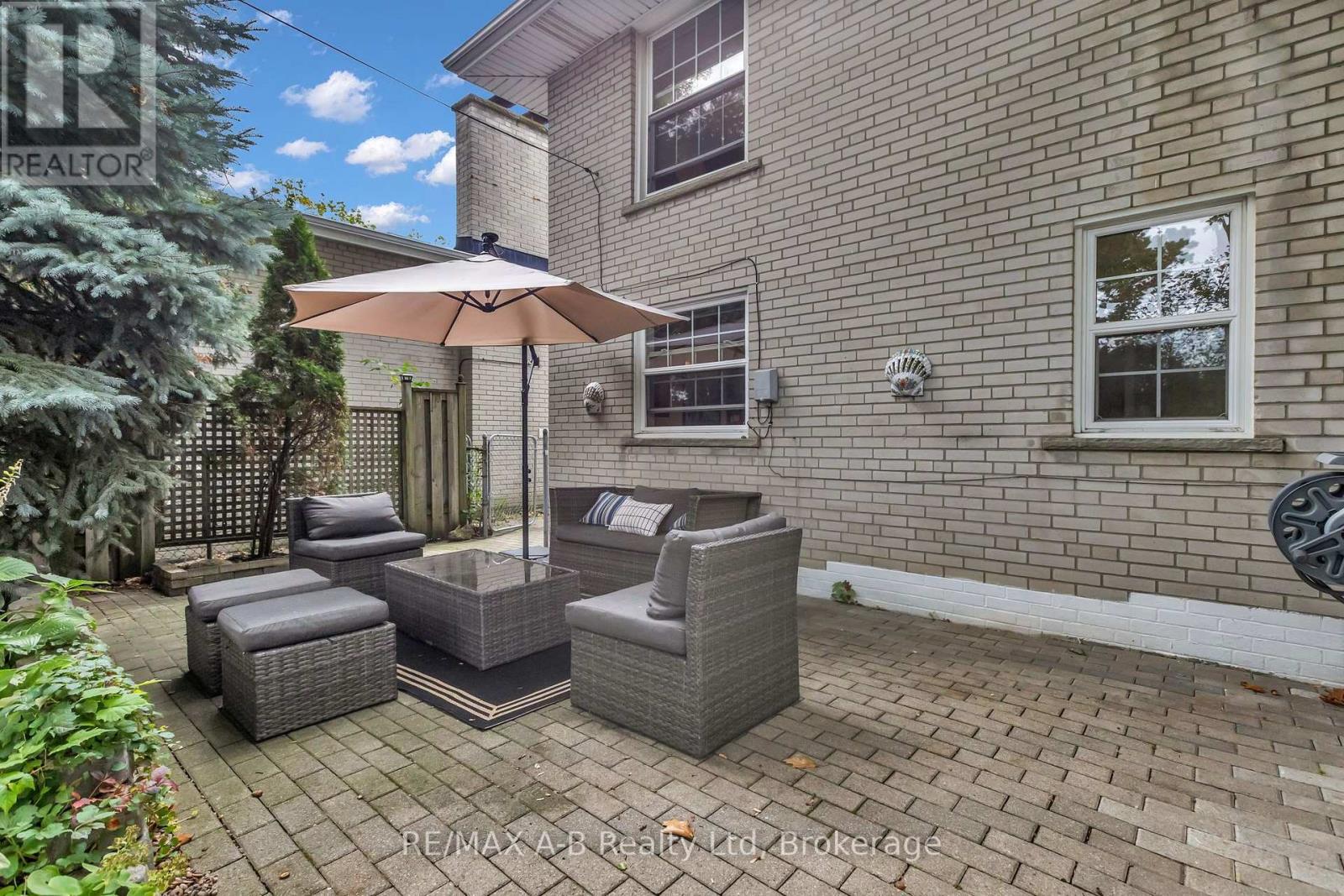 1554 Sunnycove Drive, Mississauga, Ontario  L4X 1B5 - Photo 23 - W14092130