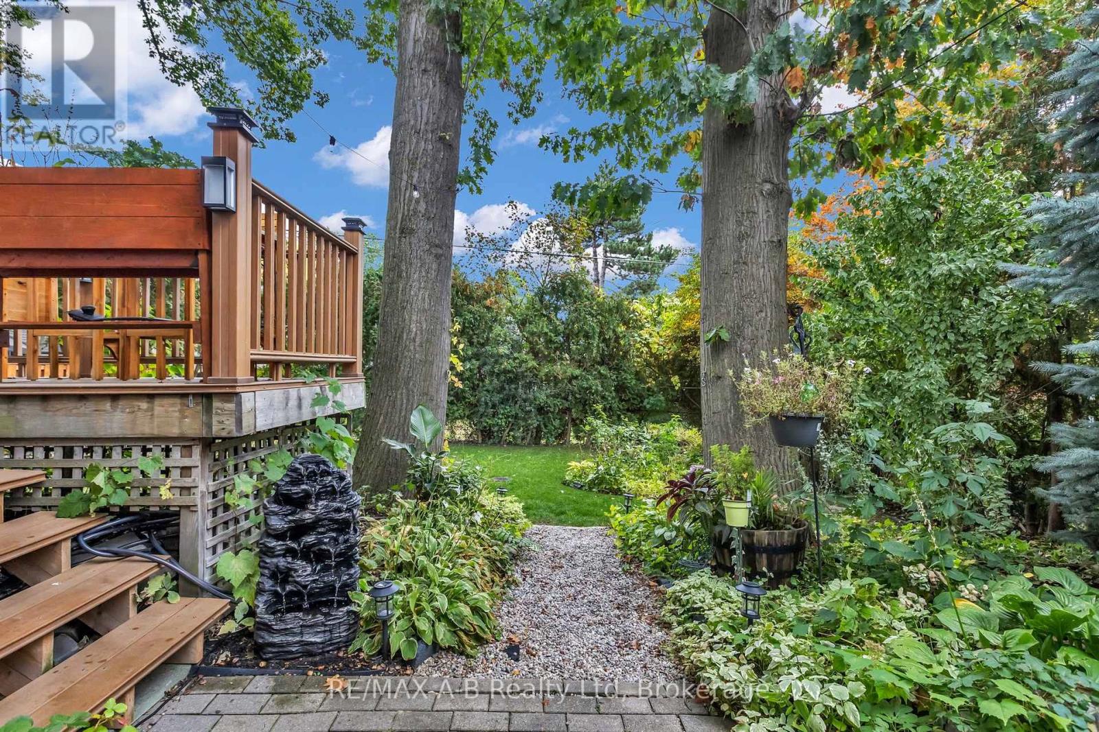 1554 Sunnycove Drive, Mississauga, Ontario  L4X 1B5 - Photo 25 - W14092130