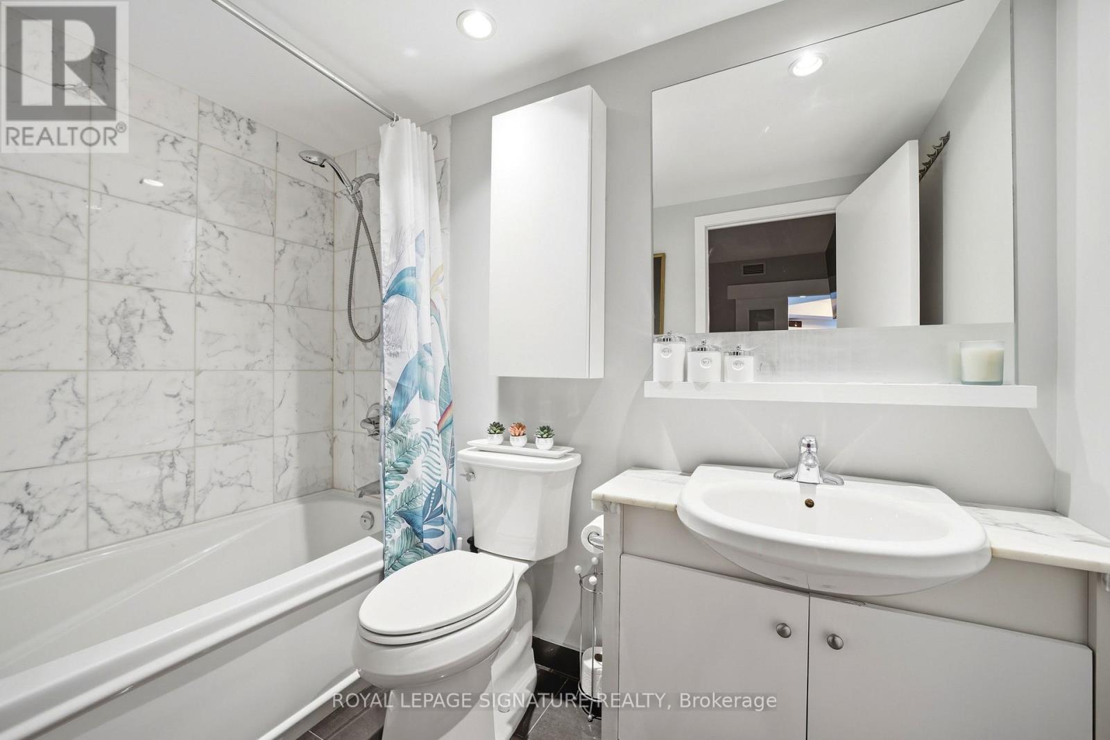 510 - 218 Queens Quay W, Toronto, Ontario  M5J 2Y6 - Photo 11 - C14092112