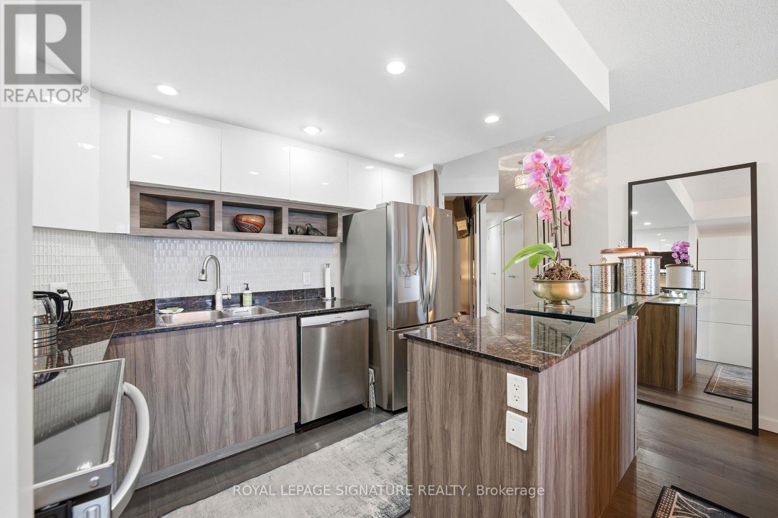 510 - 218 Queens Quay W, Toronto, Ontario  M5J 2Y6 - Photo 7 - C14092112