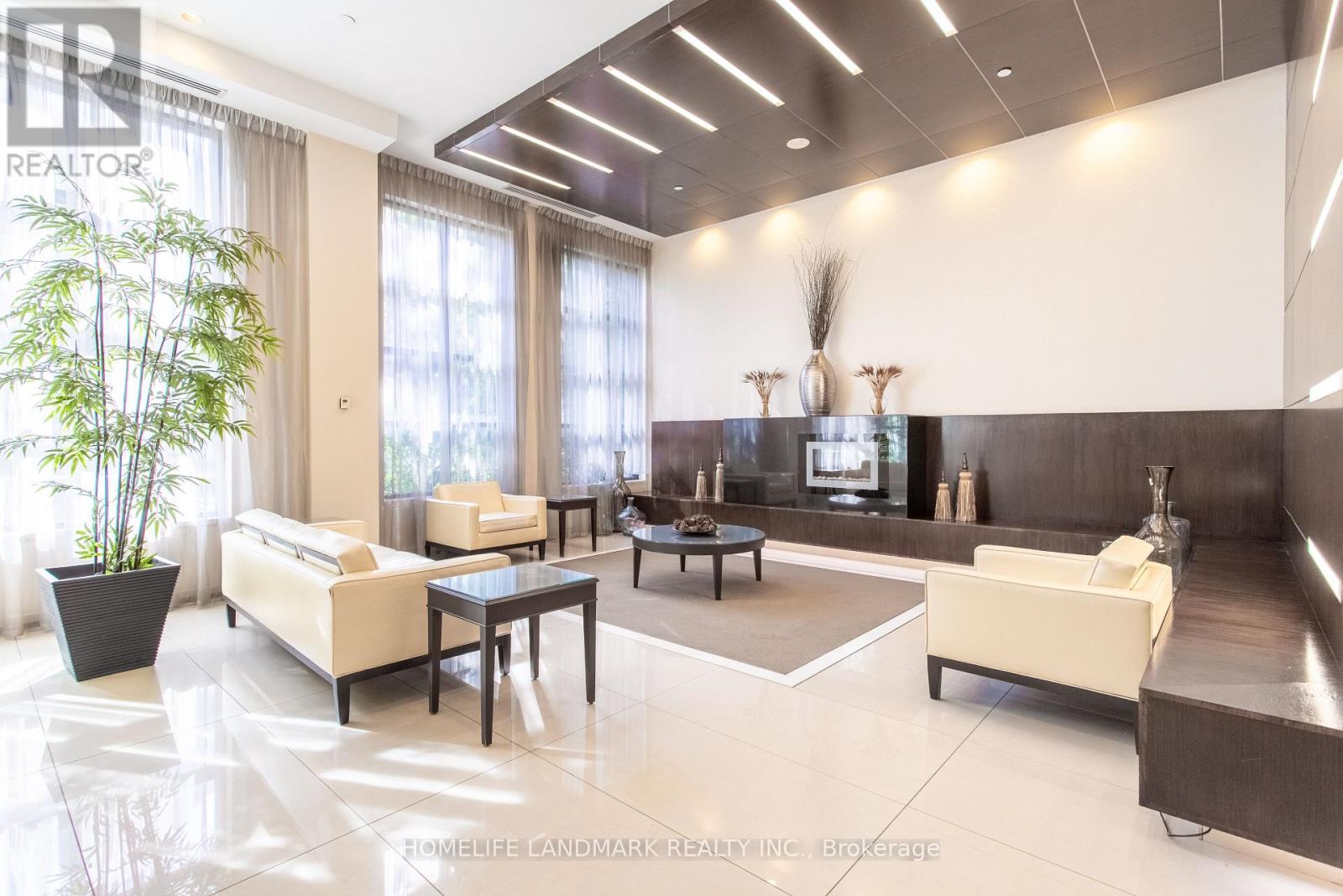 500 Doris Avenue, Toronto, Ontario  M2N 0C1 - Photo 4 - C14092116