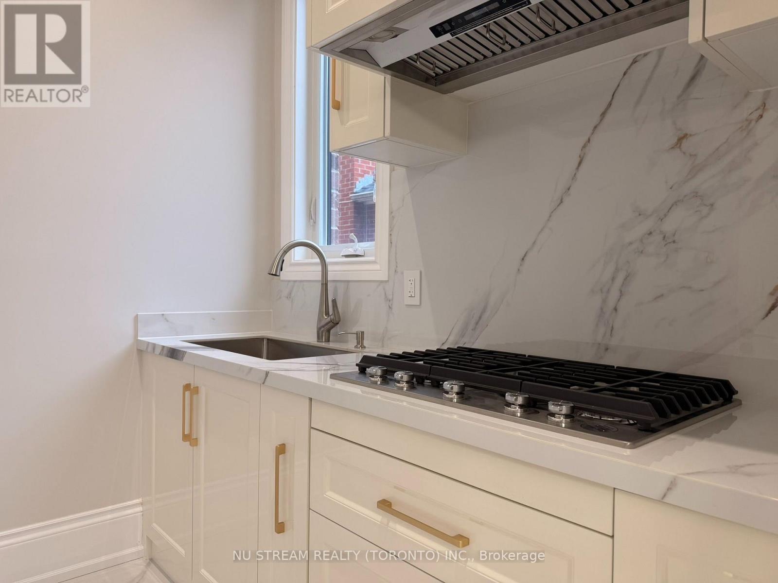 108 Abitibi Avenue, Toronto, Ontario  M2M 2V6 - Photo 14 - C14092134