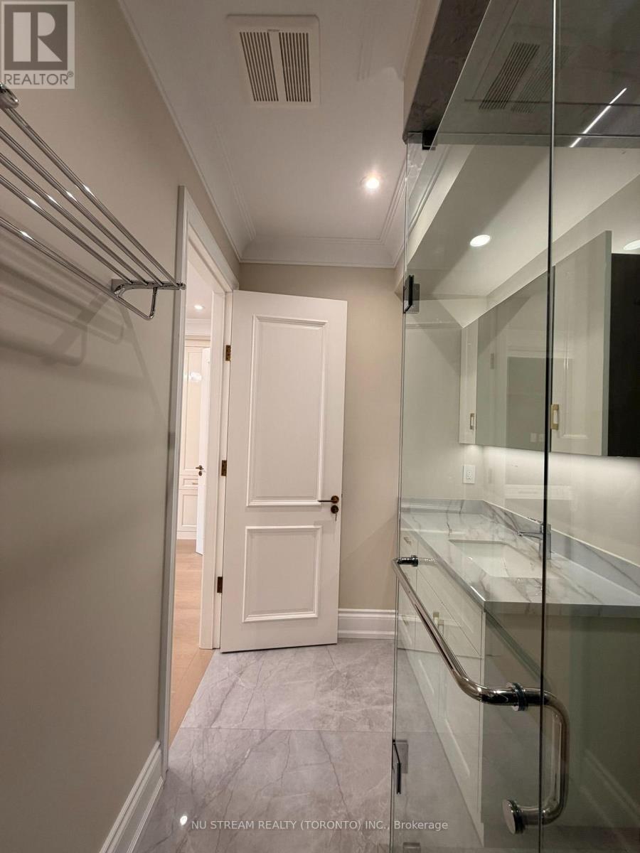 108 Abitibi Avenue, Toronto, Ontario  M2M 2V6 - Photo 36 - C14092134