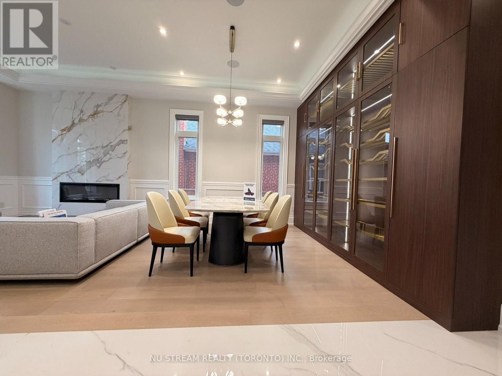 108 Abitibi Avenue, Toronto, Ontario  M2M 2V6 - Photo 6 - C14092134