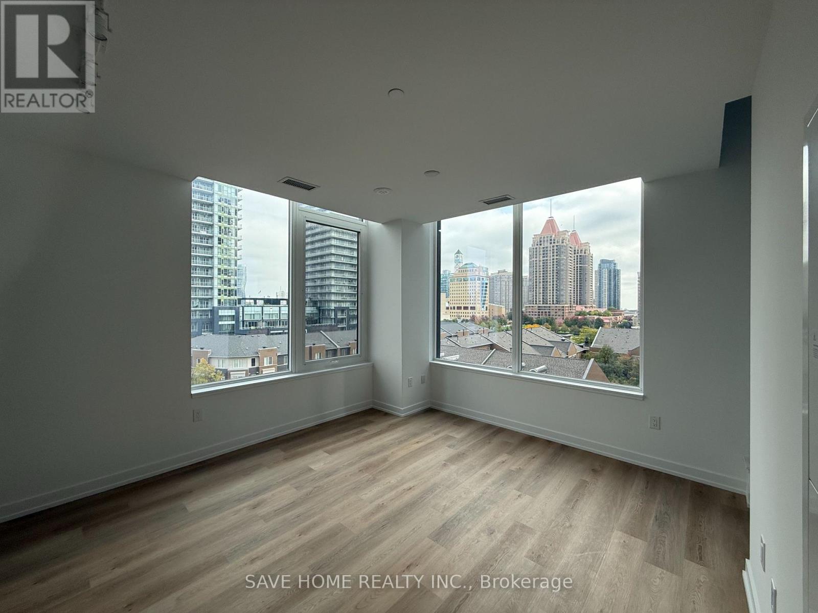503 - 395 Square One Drive, Mississauga, Ontario  L5B 0P6 - Photo 14 - W14092110