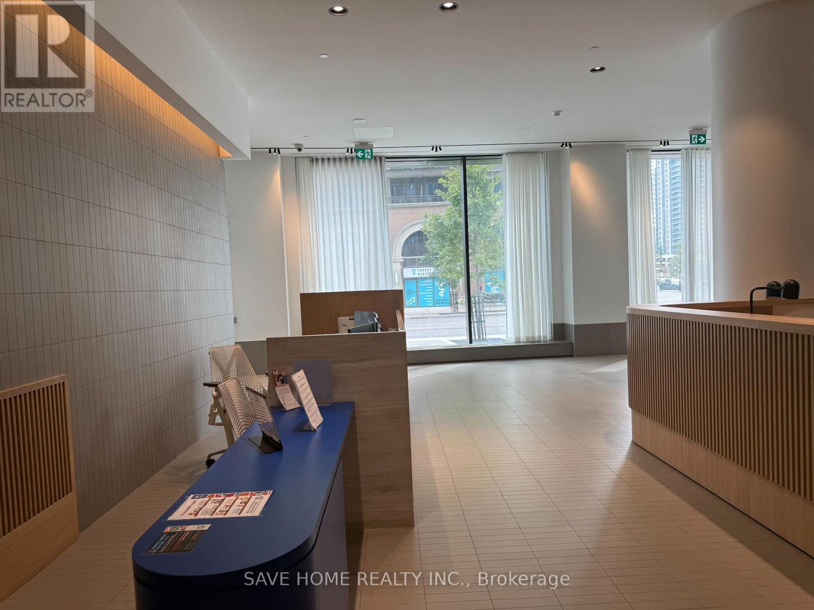 503 - 395 Square One Drive, Mississauga, Ontario  L5B 0P6 - Photo 40 - W14092110