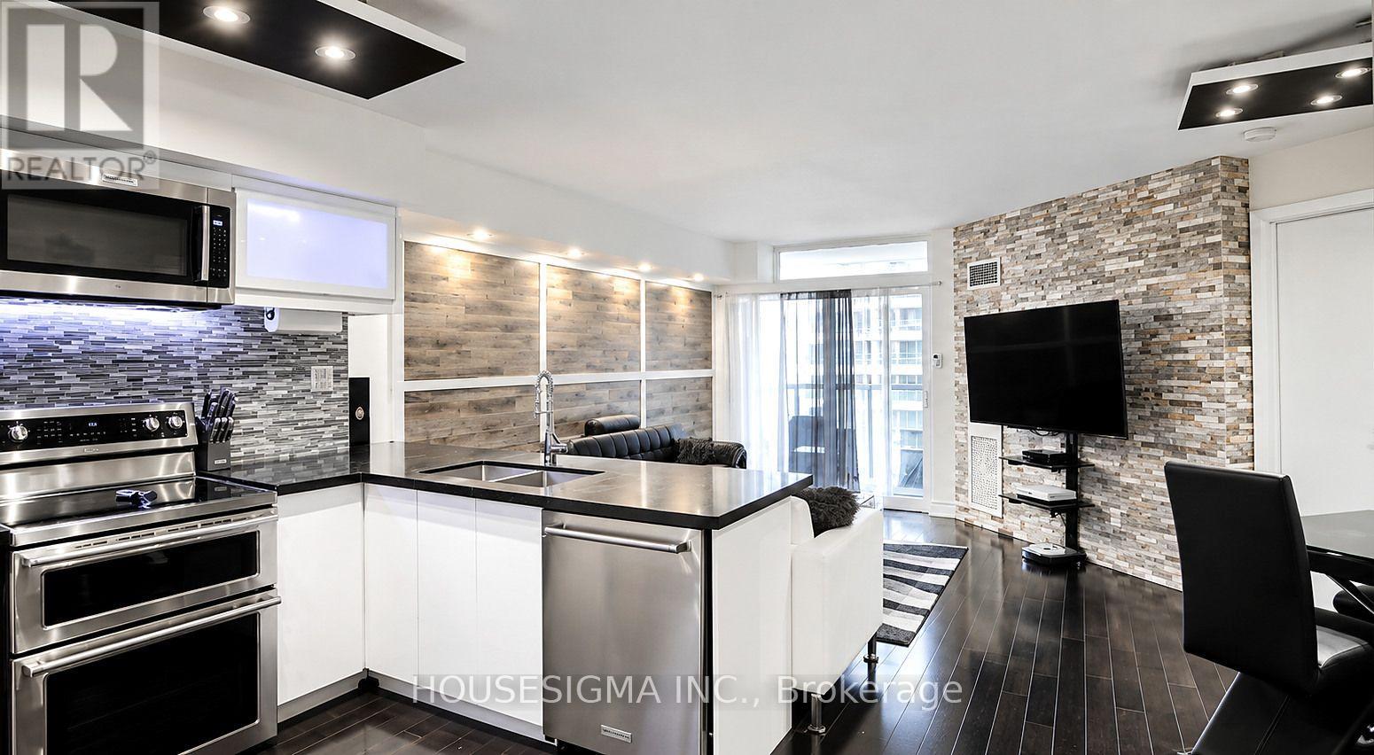 909 - 5 NORTHTOWN WAY, Toronto, Ontario