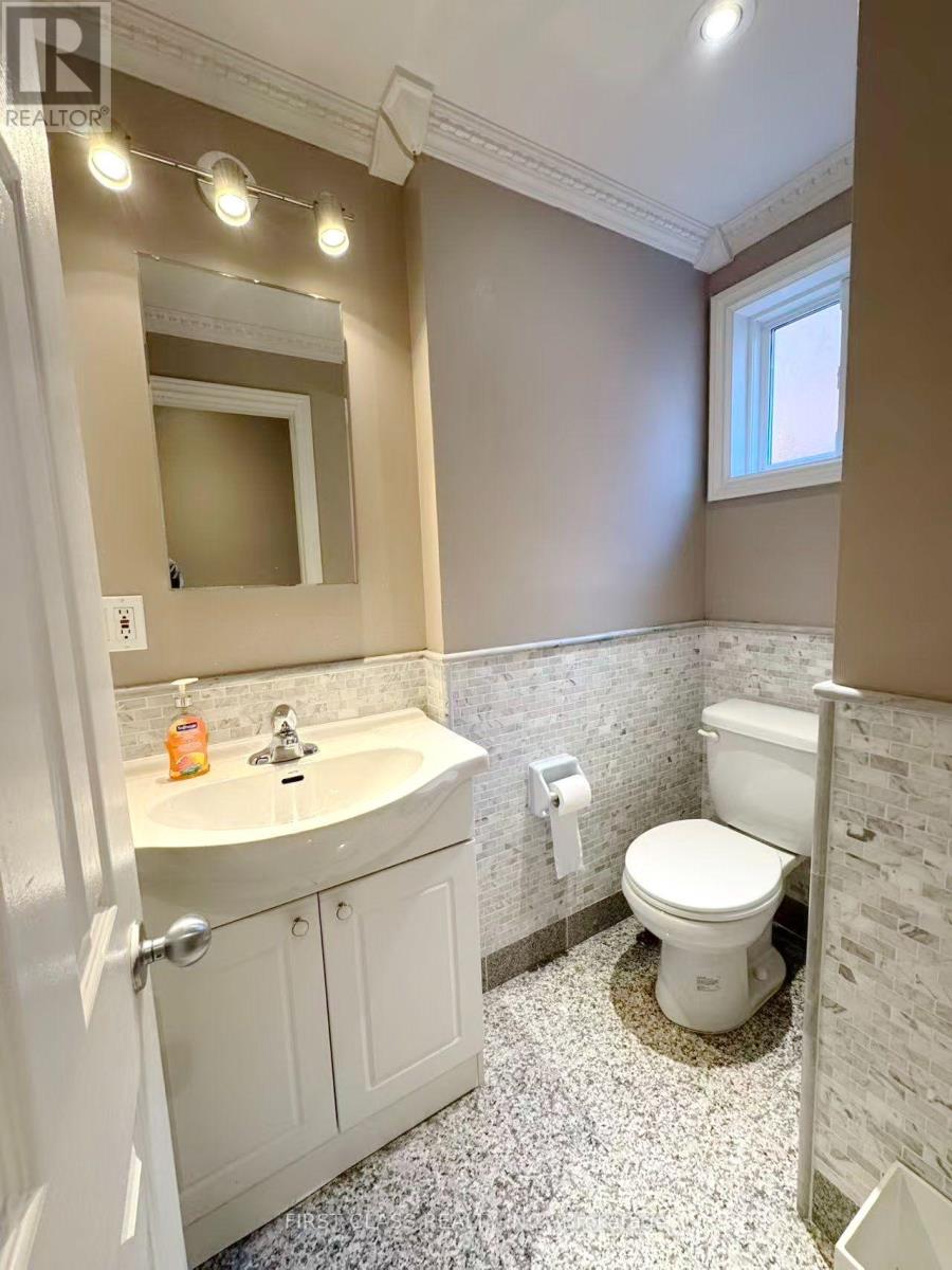 202 Goddard Street, Toronto, Ontario  M3H 5E6 - Photo 38 - C14092154