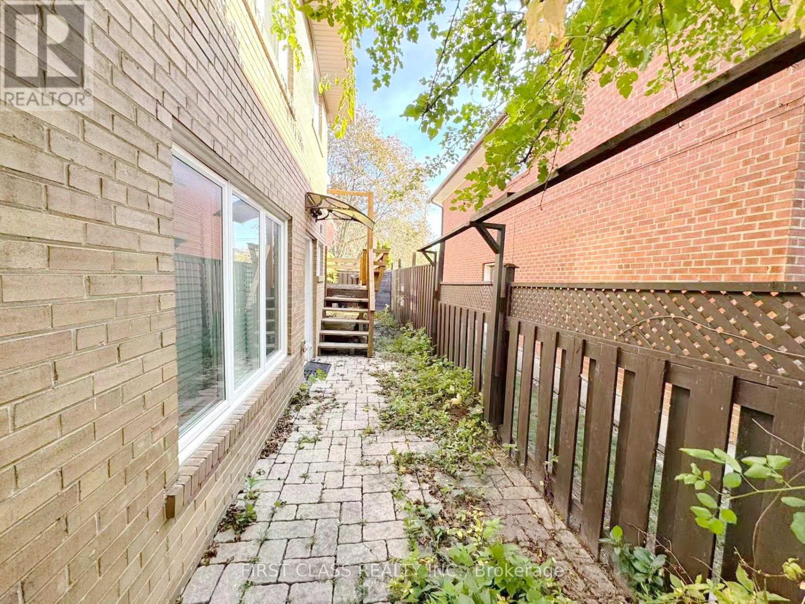 202 Goddard Street, Toronto, Ontario  M3H 5E6 - Photo 43 - C14092154
