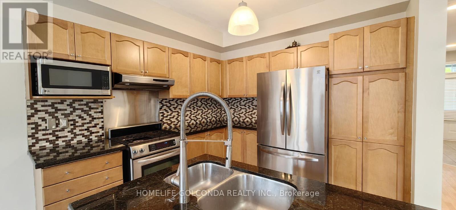32 Cardrew Street, Markham, Ontario  L6B 1G9 - Photo 9 - N14092158