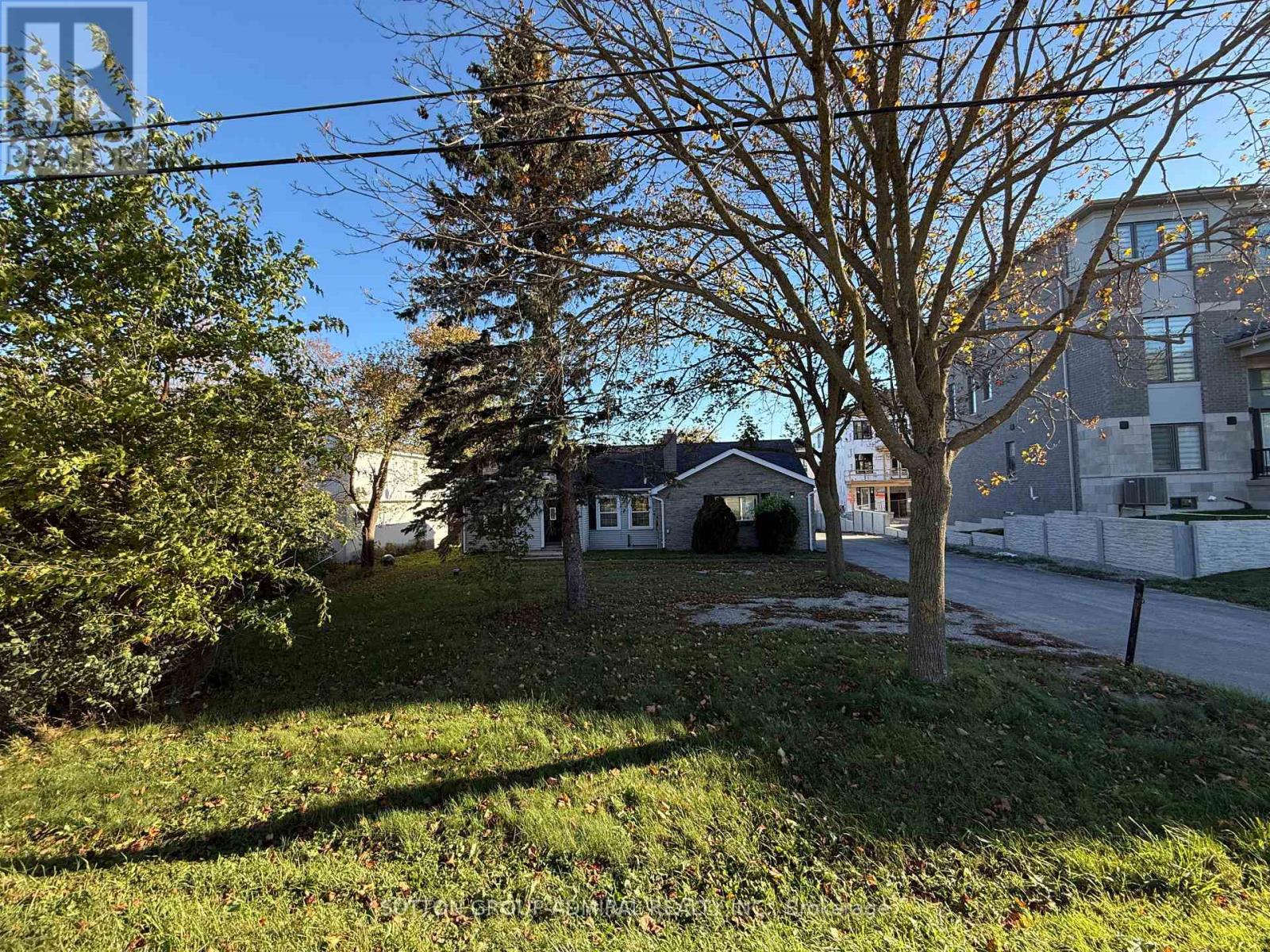 1551 19TH AVENUE, Richmond Hill, Ontario