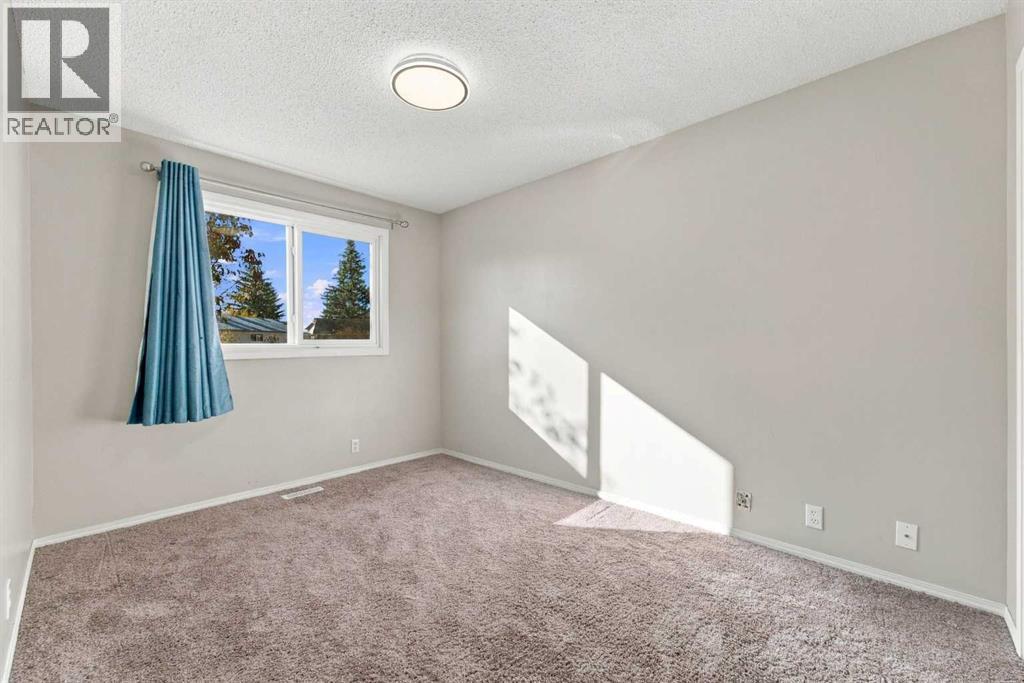 95 Rundleson Way NE, Calgary, Alberta  T1Y 3H7 - Photo 17 - A2353076