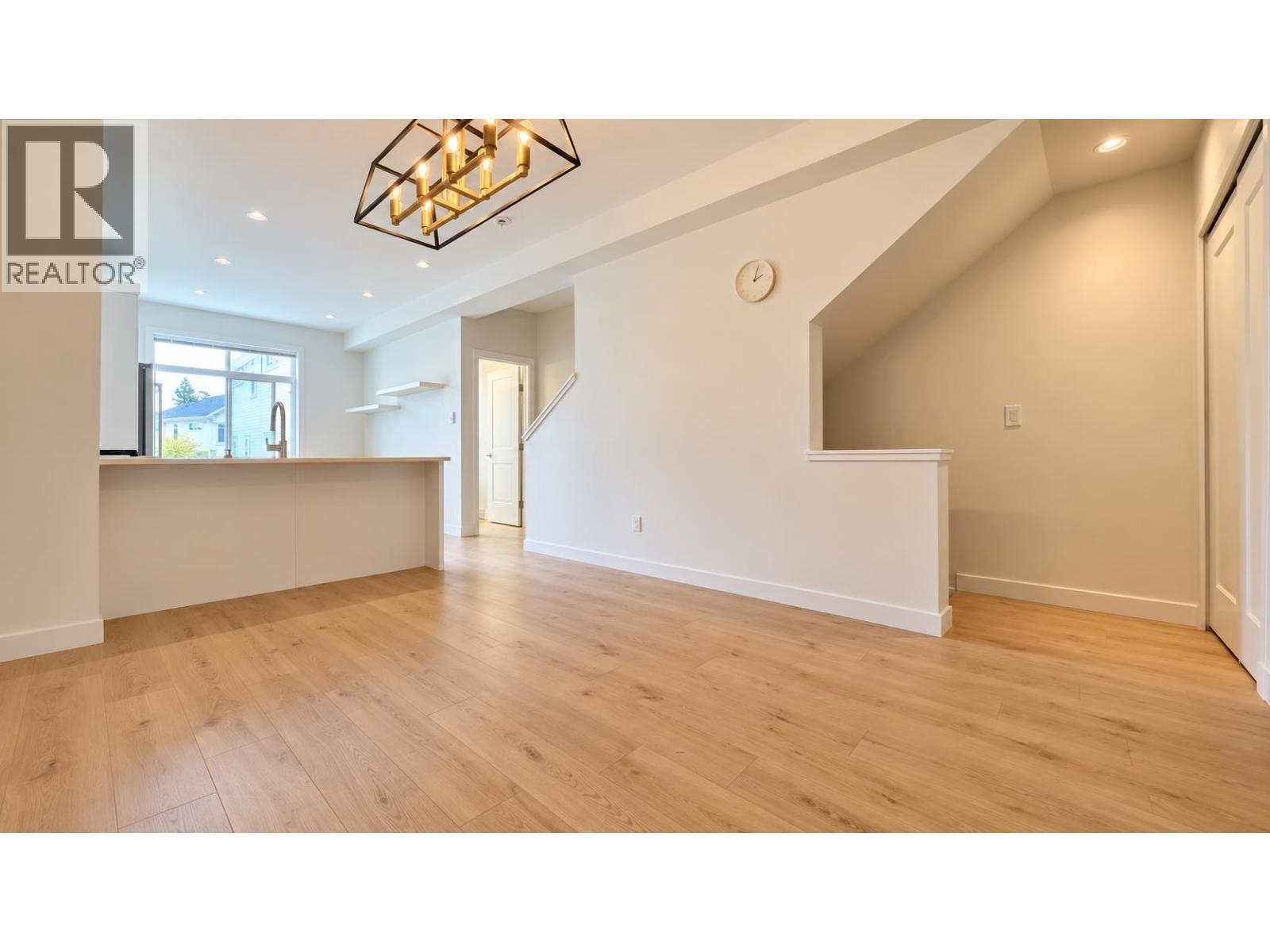 112 1225 Mitchell Street, Coquitlam, British Columbia  V3B 0R5 - Photo 5 - R3175457