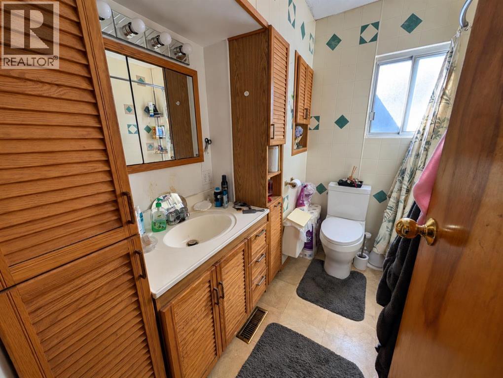 8119 34 Avenue Nw, Calgary, Alberta  T3B 1P8 - Photo 22 - A2348645