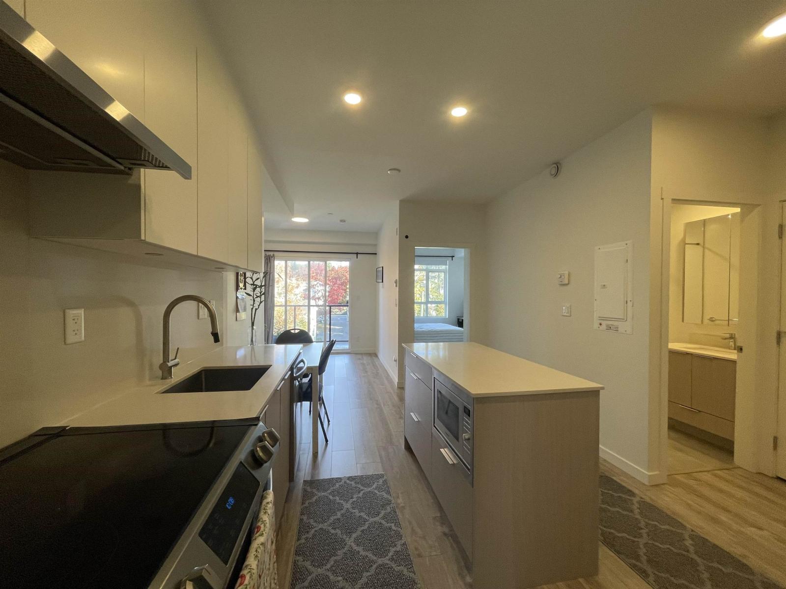 529 13968 Laurel Drive, Surrey, British Columbia  V3T 1A8 - Photo 15 - R3176435
