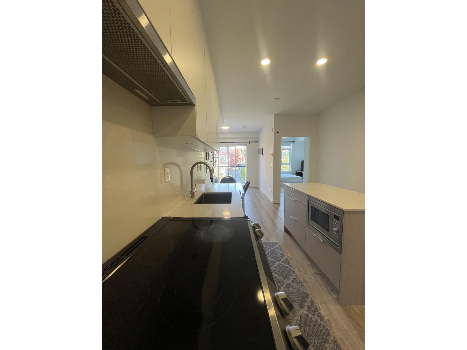 529 13968 Laurel Drive, Surrey, British Columbia  V3T 1A8 - Photo 16 - R3176435