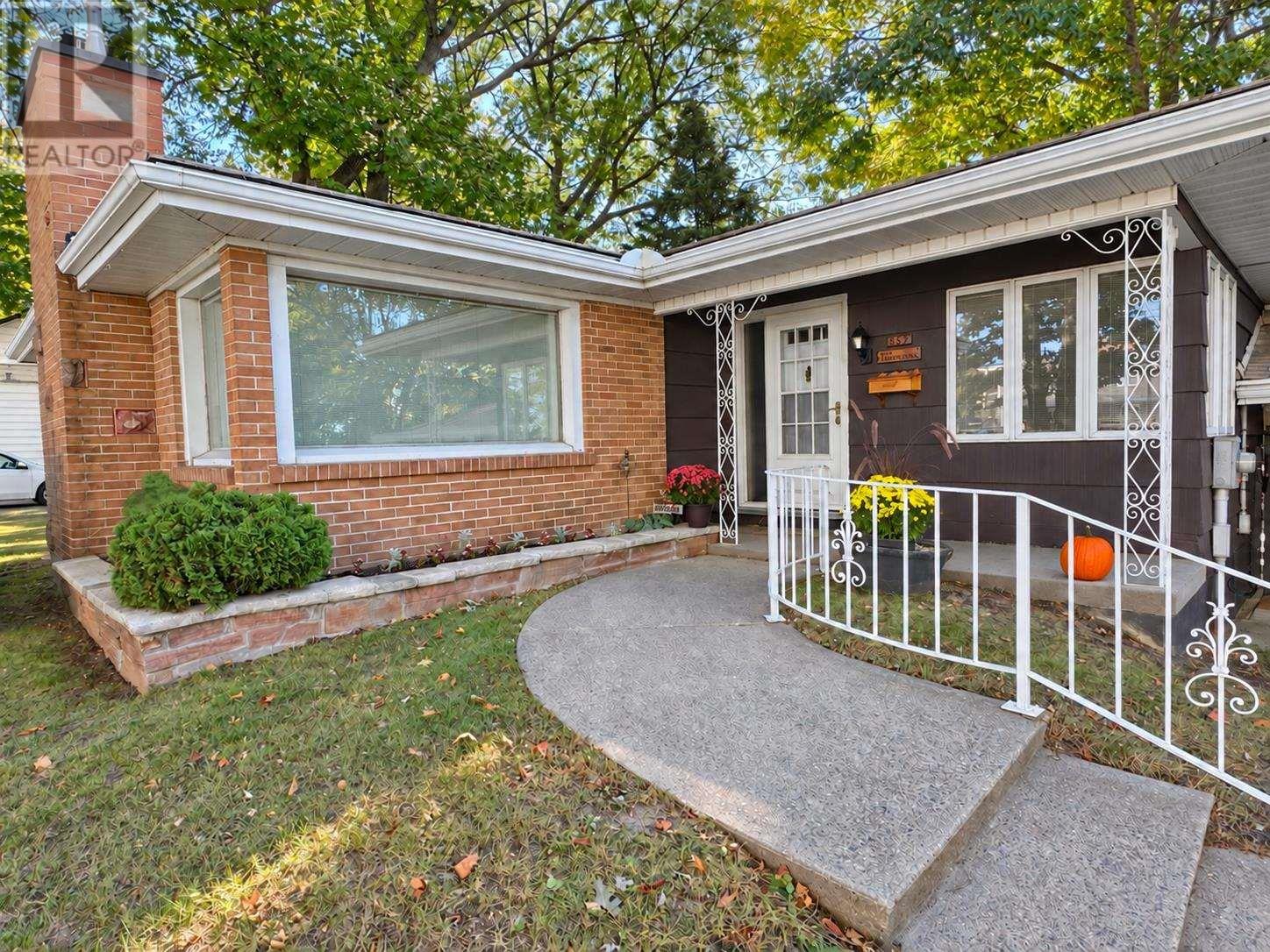 367 Northern Ave. E., Sault Ste. Marie, Ontario  P6B 4J2 - Photo 2 - SM262887