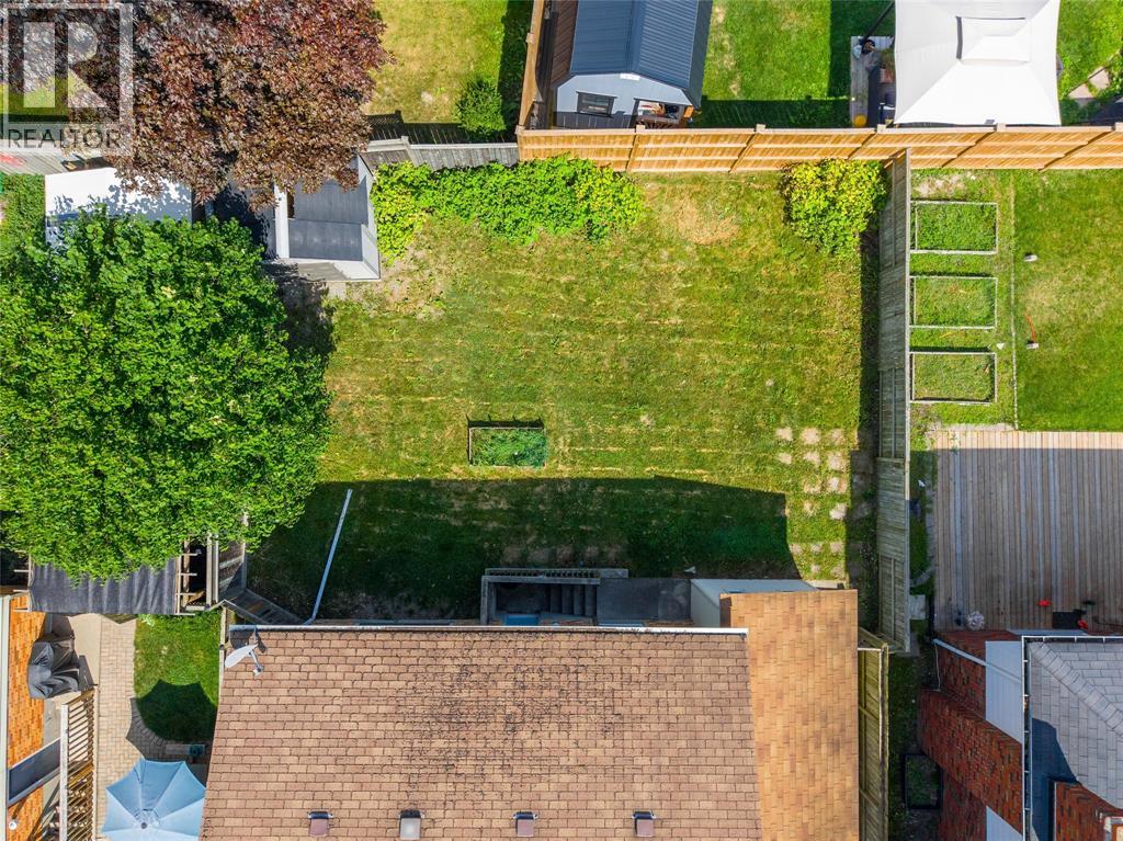 1272 Glen Douglas Drive, Sarnia, Ontario  N7V 3N7 - Photo 48 - 26025374