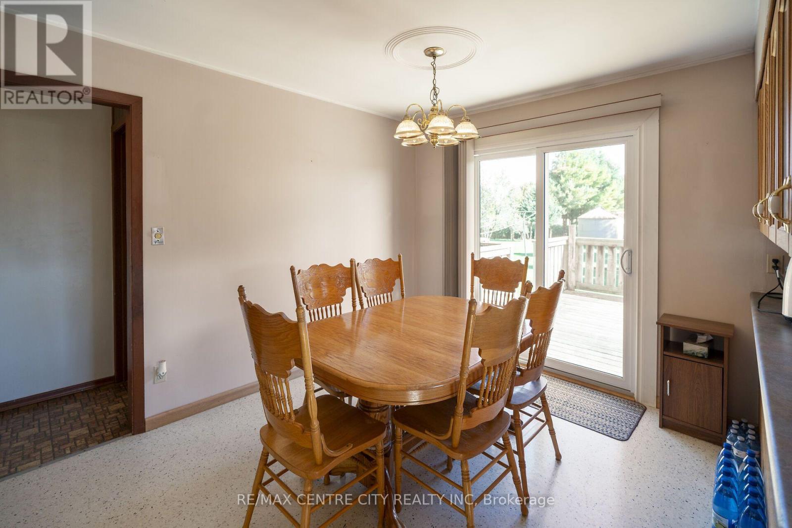 20952 Rebecca Road, Thames Centre, Ontario  N0M 2P0 - Photo 23 - X14092234