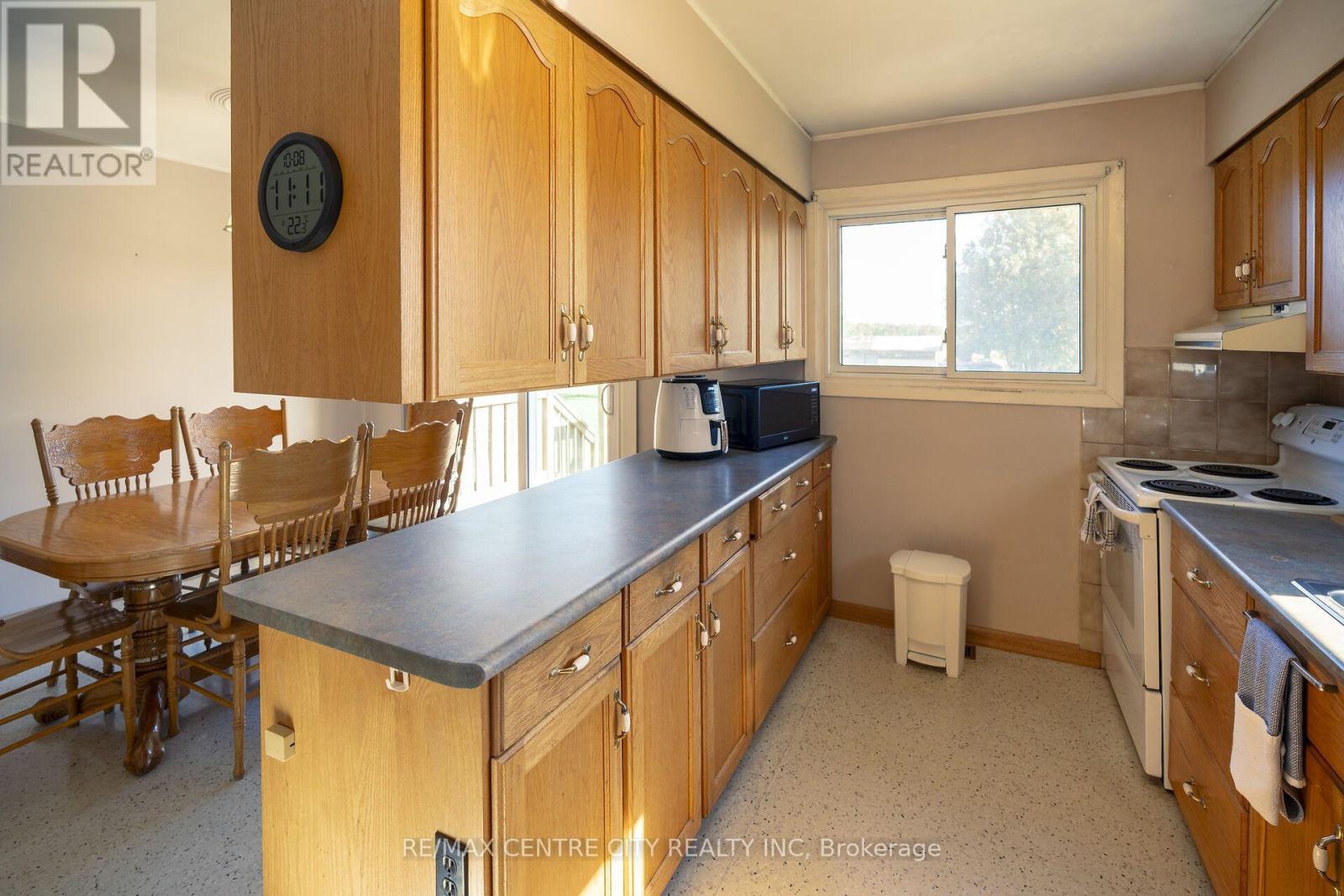 20952 Rebecca Road, Thames Centre, Ontario  N0M 2P0 - Photo 24 - X14092234