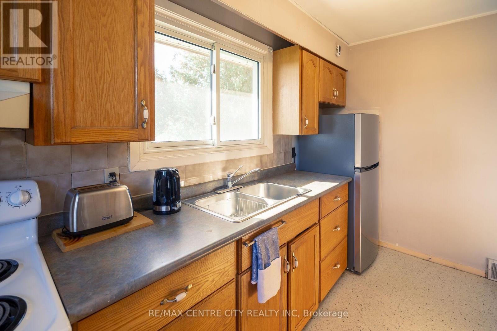 20952 Rebecca Road, Thames Centre, Ontario  N0M 2P0 - Photo 25 - X14092234