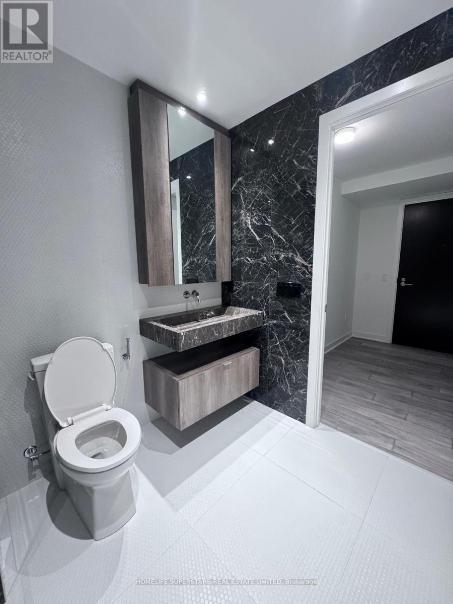 1301 - 11 Yorkville Avenue, Toronto, Ontario  M4W 1L2 - Photo 13 - C14092184