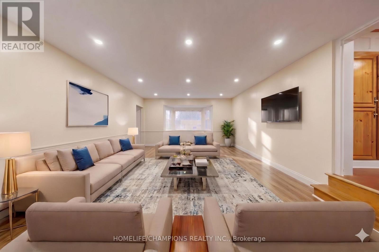 44 Marydon Crescent, Toronto, Ontario  M1S 2H1 - Photo 3 - E14092160