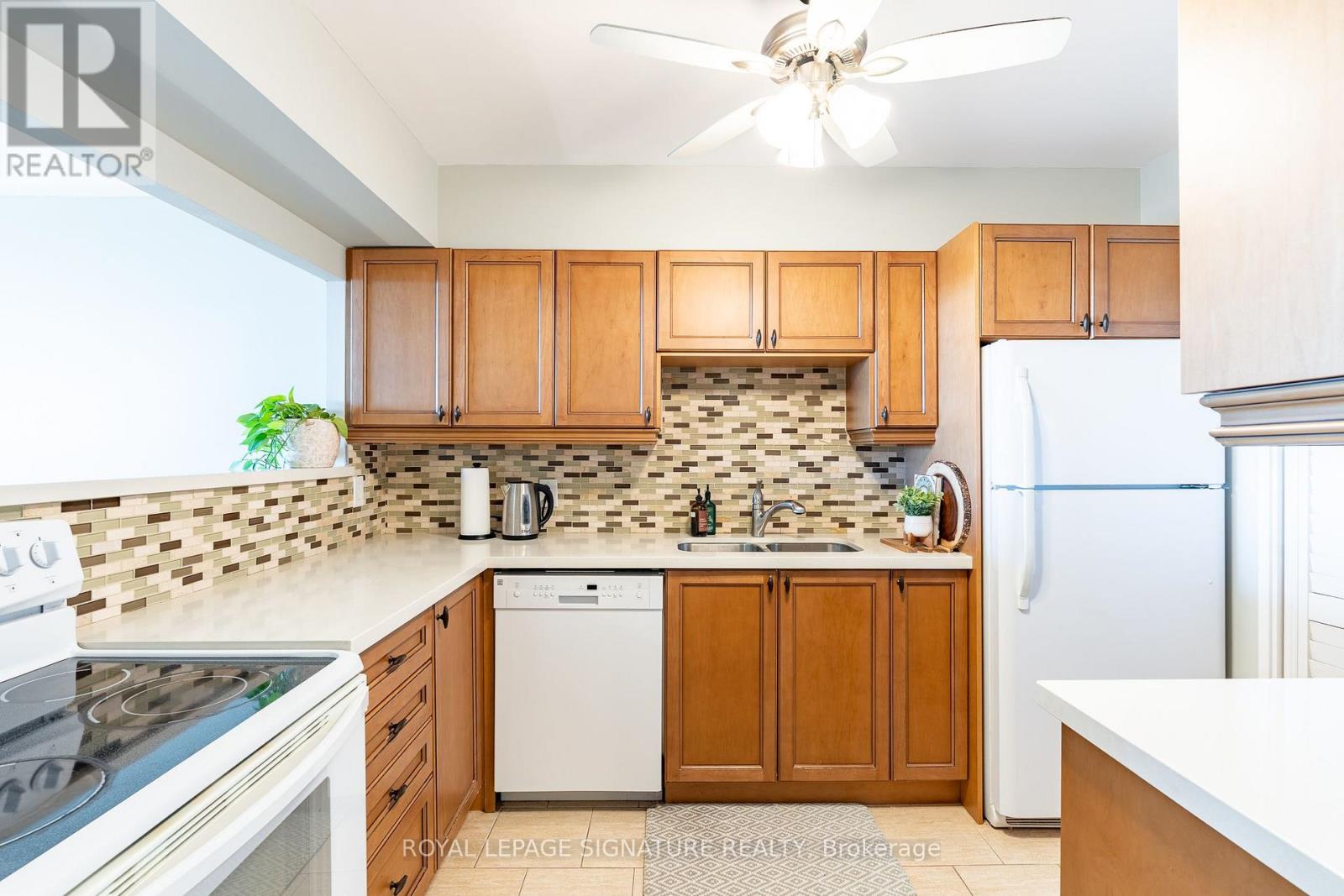 723 - 1880 Valley Farm Road, Pickering, Ontario  L1V 6B3 - Photo 9 - E14092244