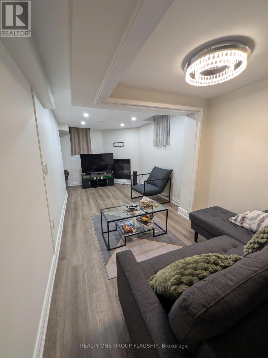3665 Colonial Lower Drive, Mississauga, Ontario  L5L 4P2 - Photo 6 - W14092178