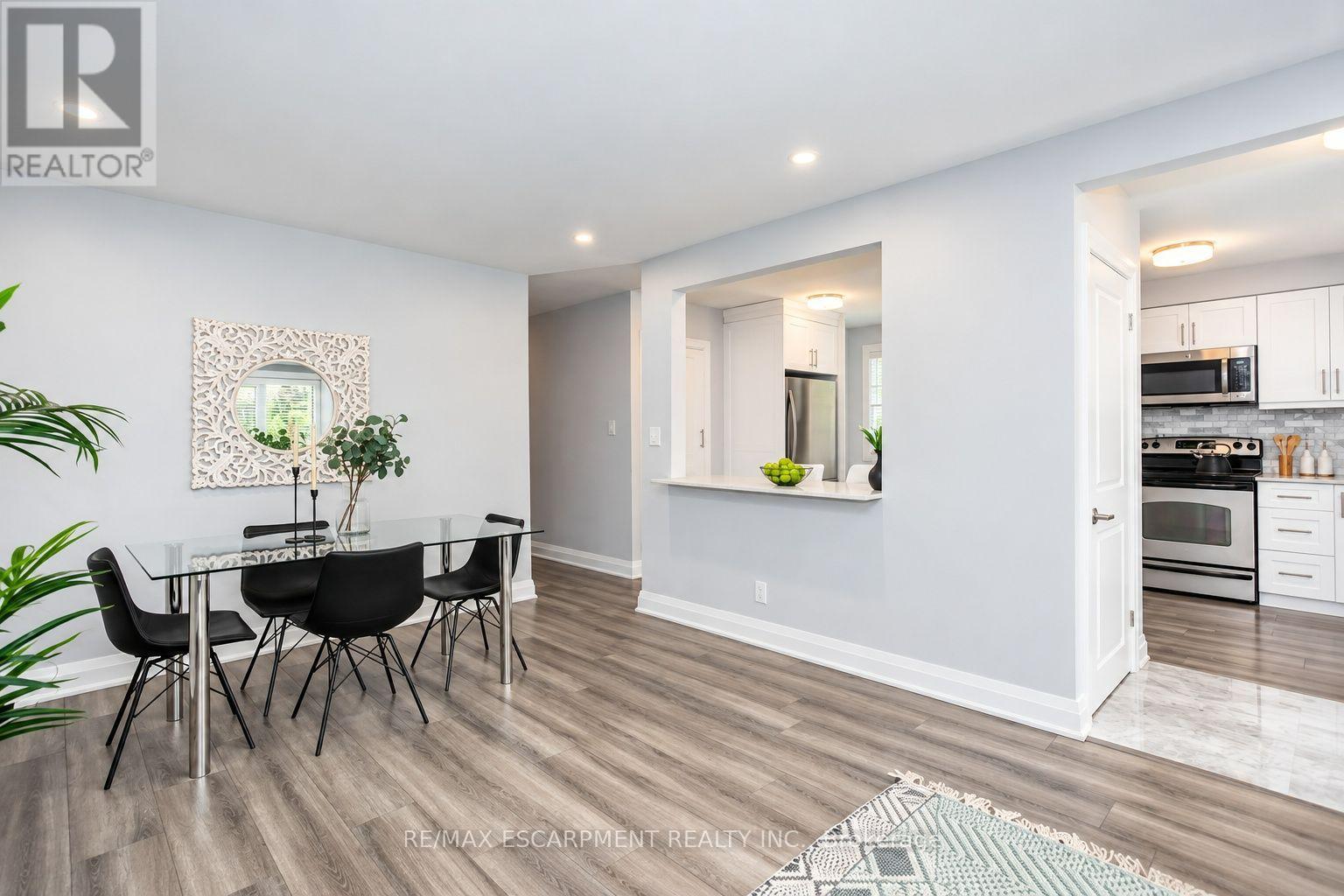 Main - 576 Turner Drive, Burlington, Ontario  L7L 2W7 - Photo 9 - W14092210