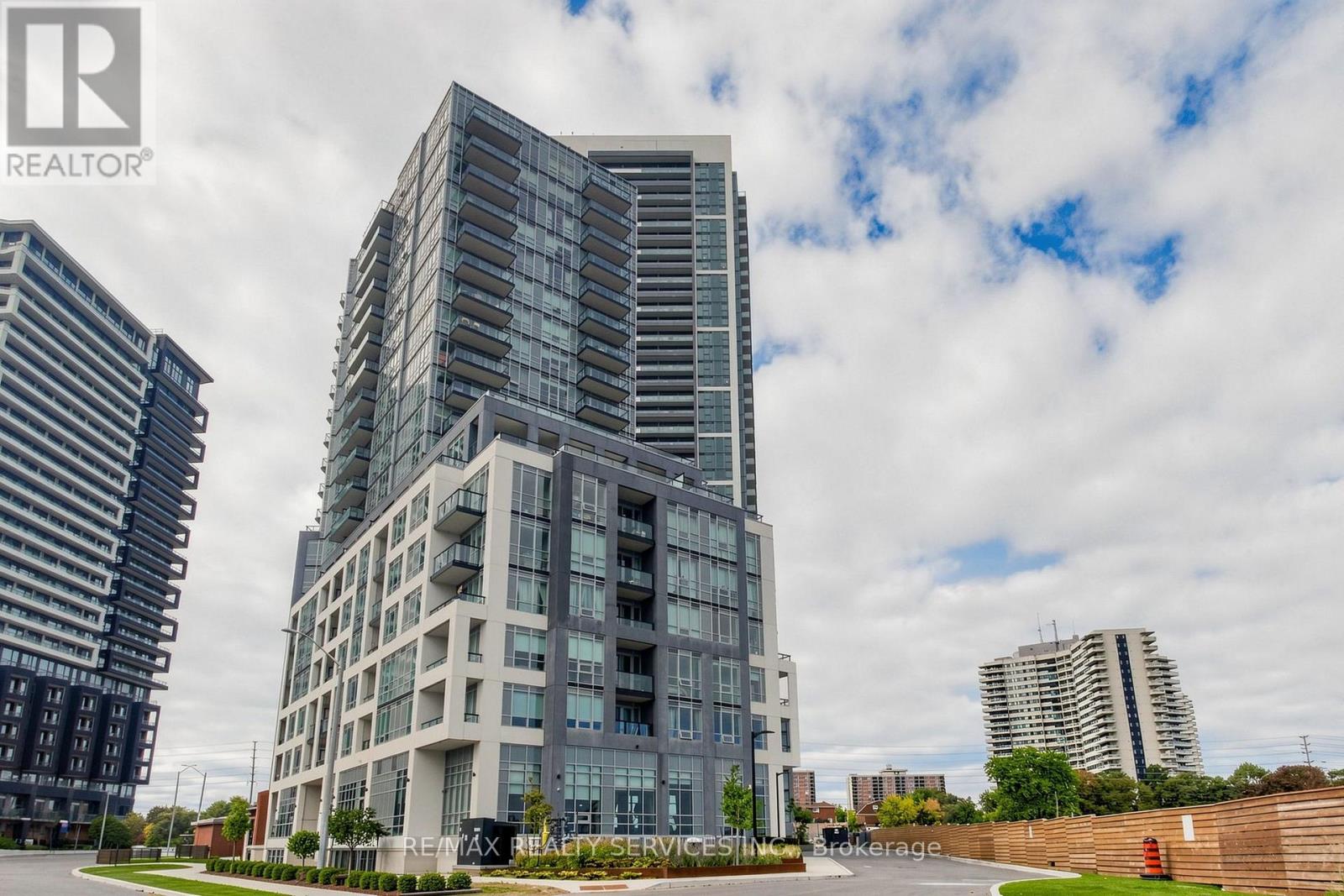 2904 - 209 STEELES AVENUE W, Brampton, Ontario
