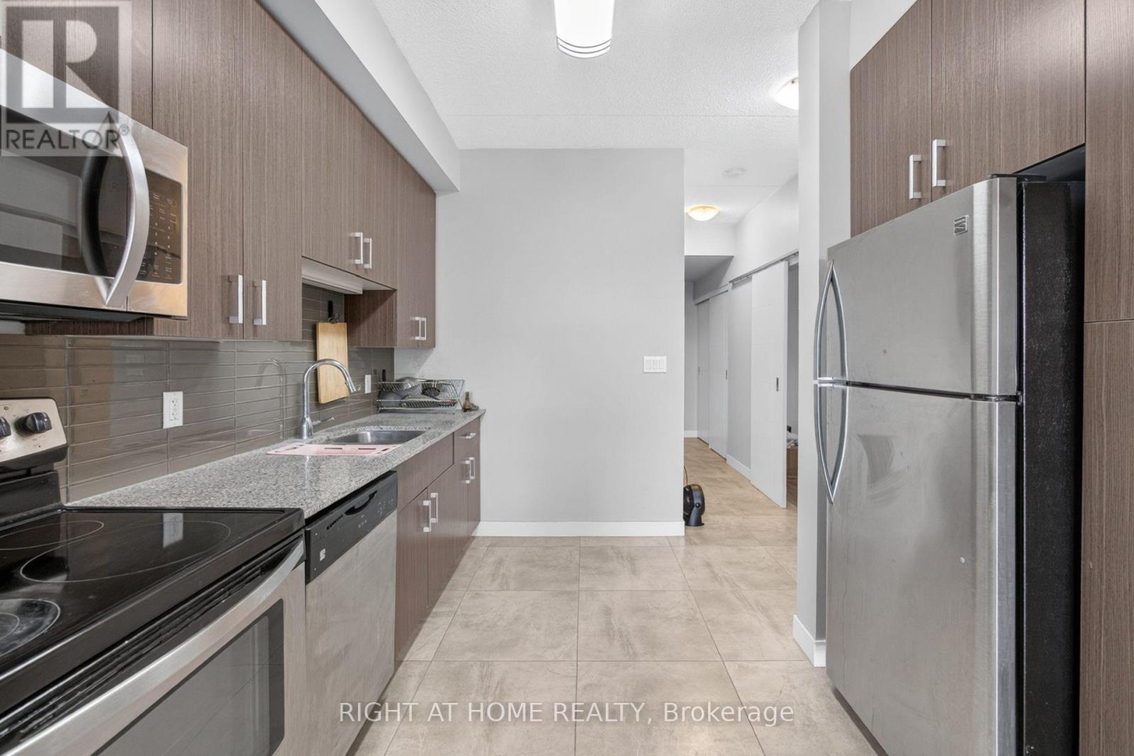 B508 - 62 Balsam Street, Waterloo, Ontario  N2L 3H2 - Photo 15 - X14092212