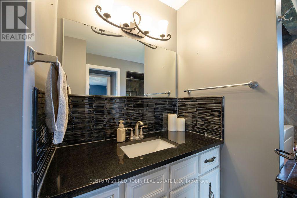 312 Carroll Street E, Strathroy-Caradoc, Ontario  N7G 3H3 - Photo 32 - X14092250
