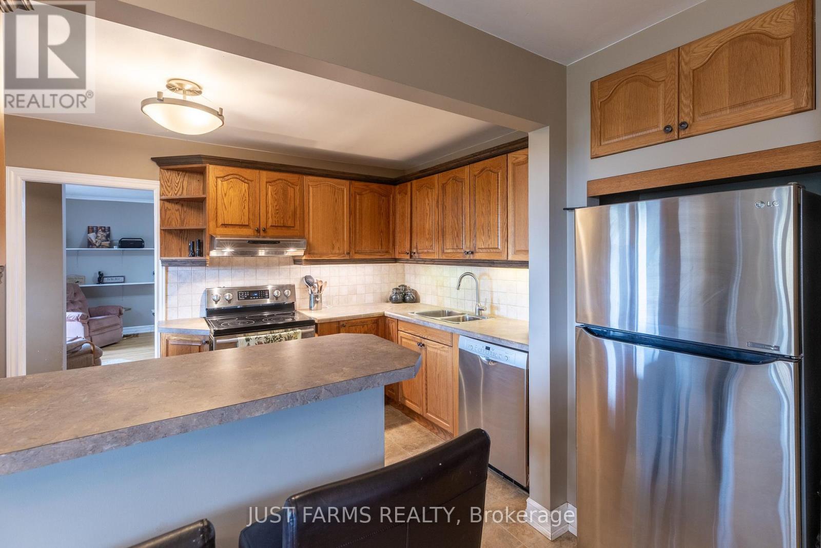 21846 Muncey Road, Strathroy-Caradoc, Ontario  N0L 1W0 - Photo 16 - X14092280