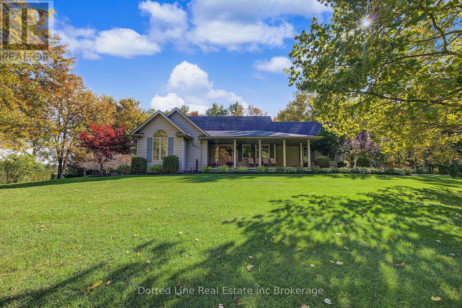 1324 Mall Road, Norfolk, Ontario  N4G 4G7 - Photo 1 - X14092260