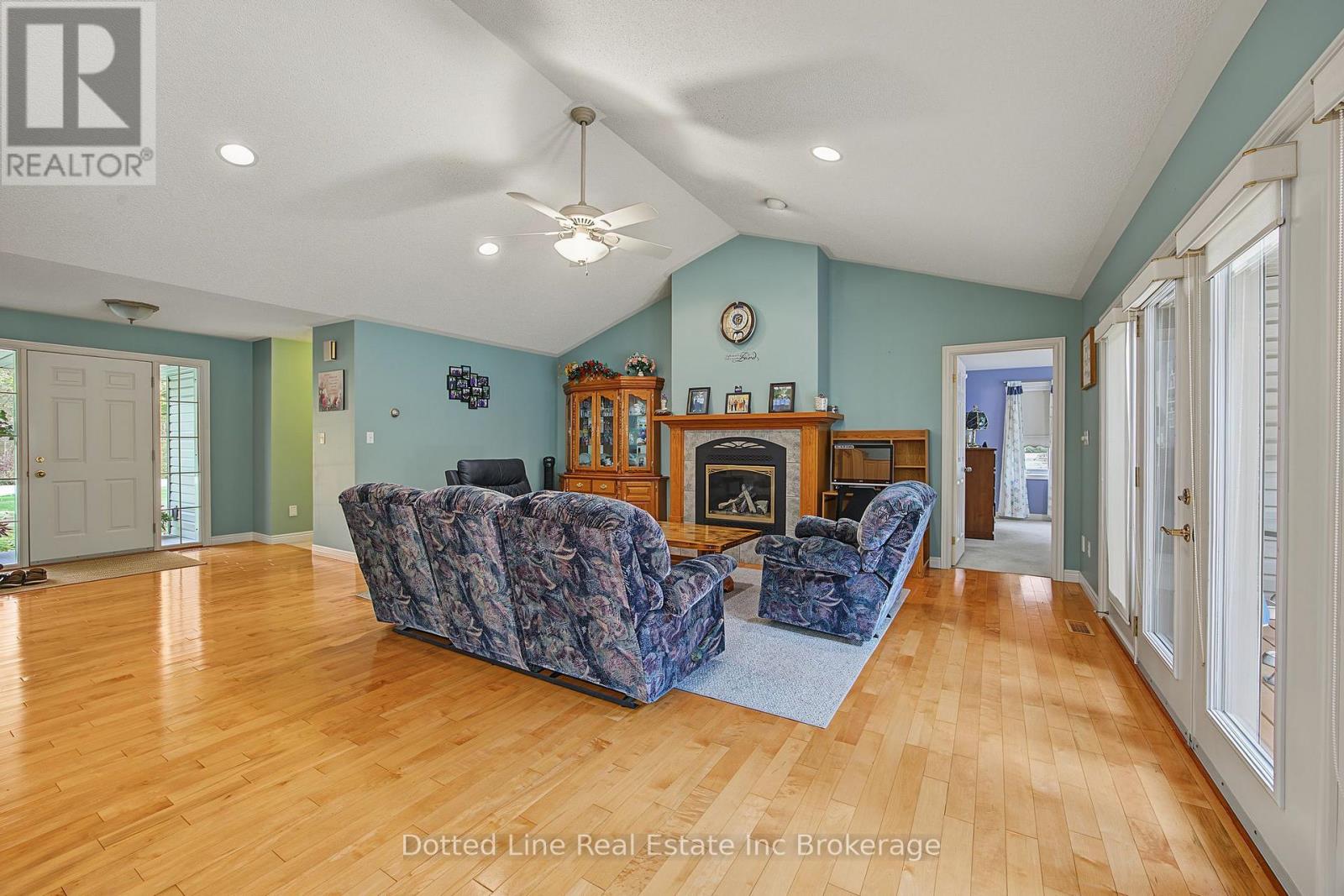 1324 Mall Road, Norfolk, Ontario  N4G 4G7 - Photo 15 - X14092260