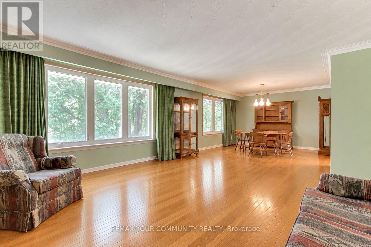 9947 Woodbine Avenue, Markham, Ontario L6C 1H7 - Photo 10 - N13543228