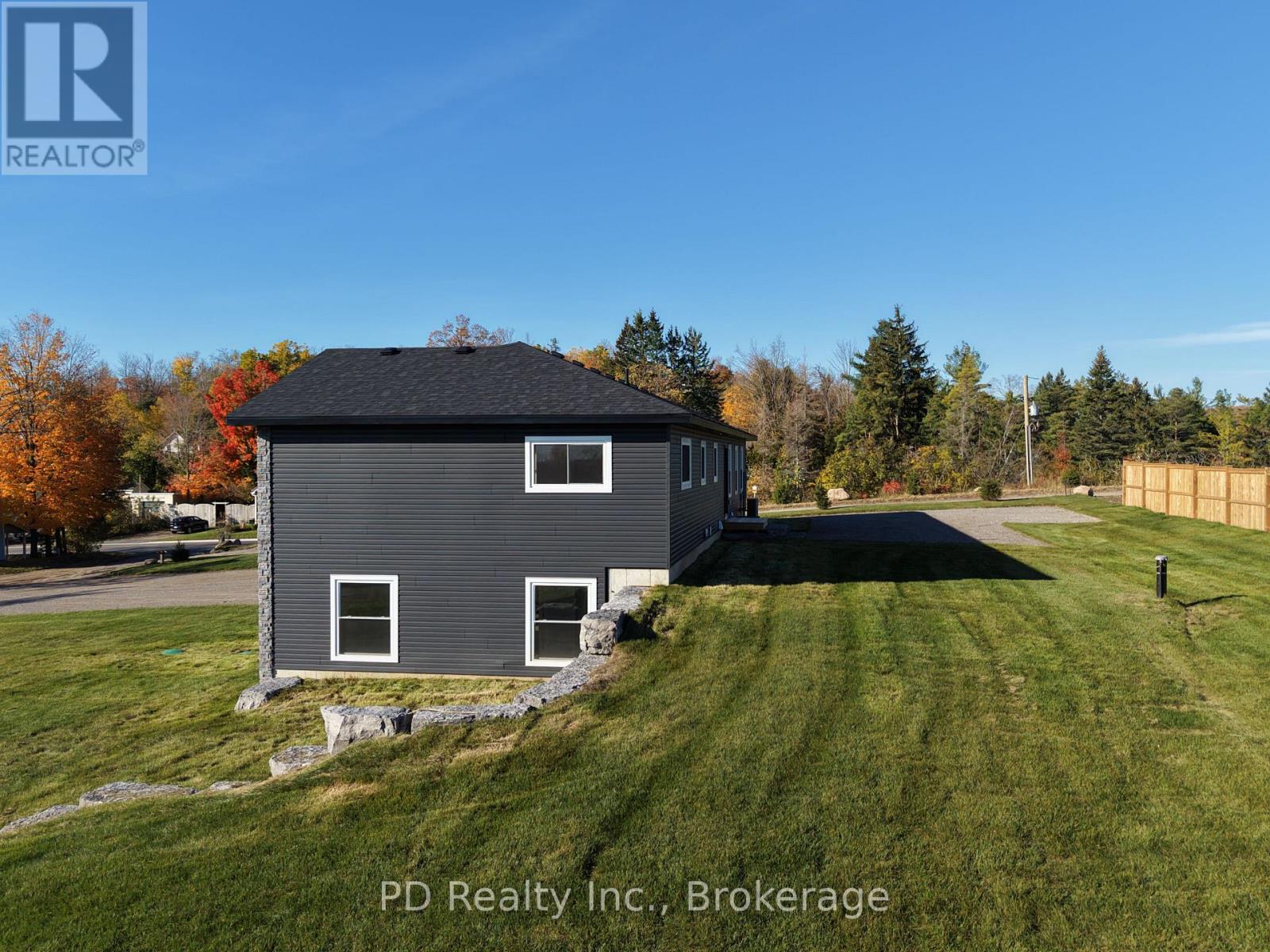 2467 Queen Mary Street, Cavan Monaghan, Ontario  L0A 1C0 - Photo 45 - X13857338