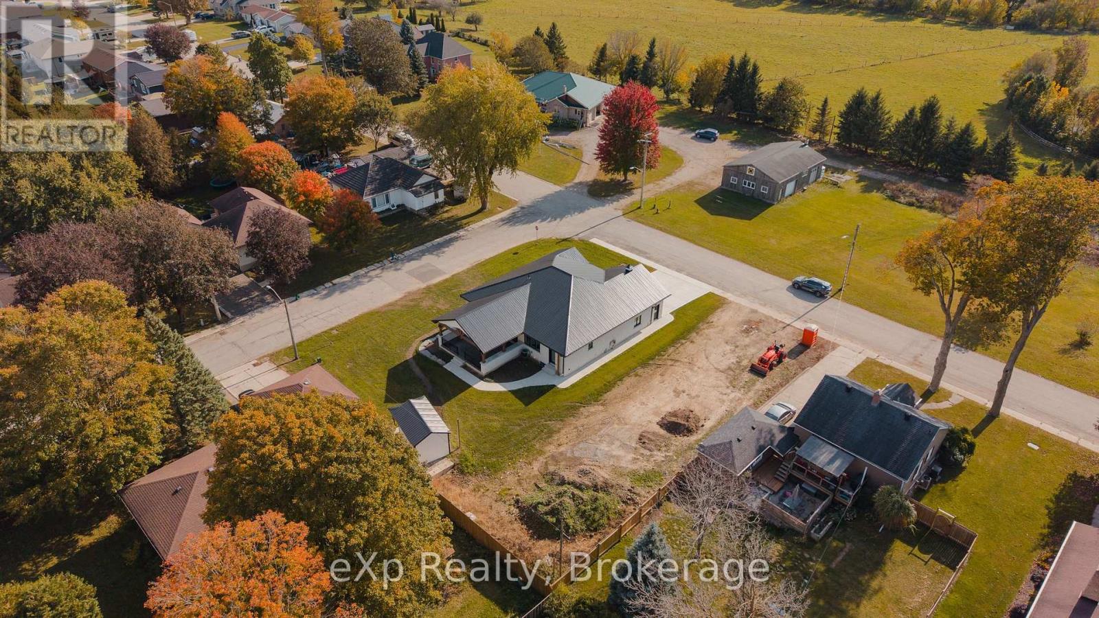 167 Margaret Street S, Minto, Ontario  N0G 1Z0 - Photo 2 - X14092256