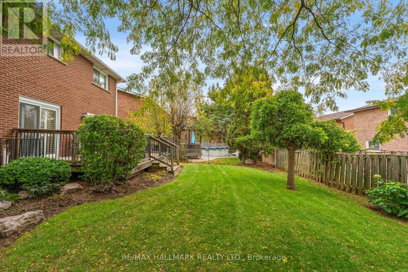 7 Charnwood Place, Markham, Ontario  L3T 5H2 - Photo 46 - N14092278