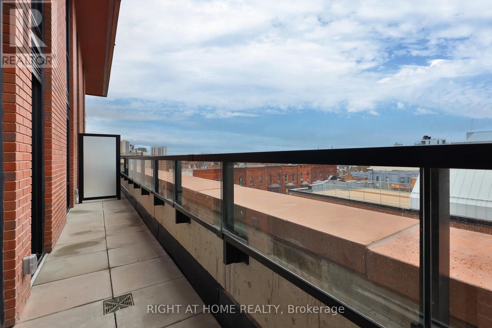 409 - 2720 Dundas Street W, Toronto, Ontario  M6P 1Y2 - Photo 5 - W14092272