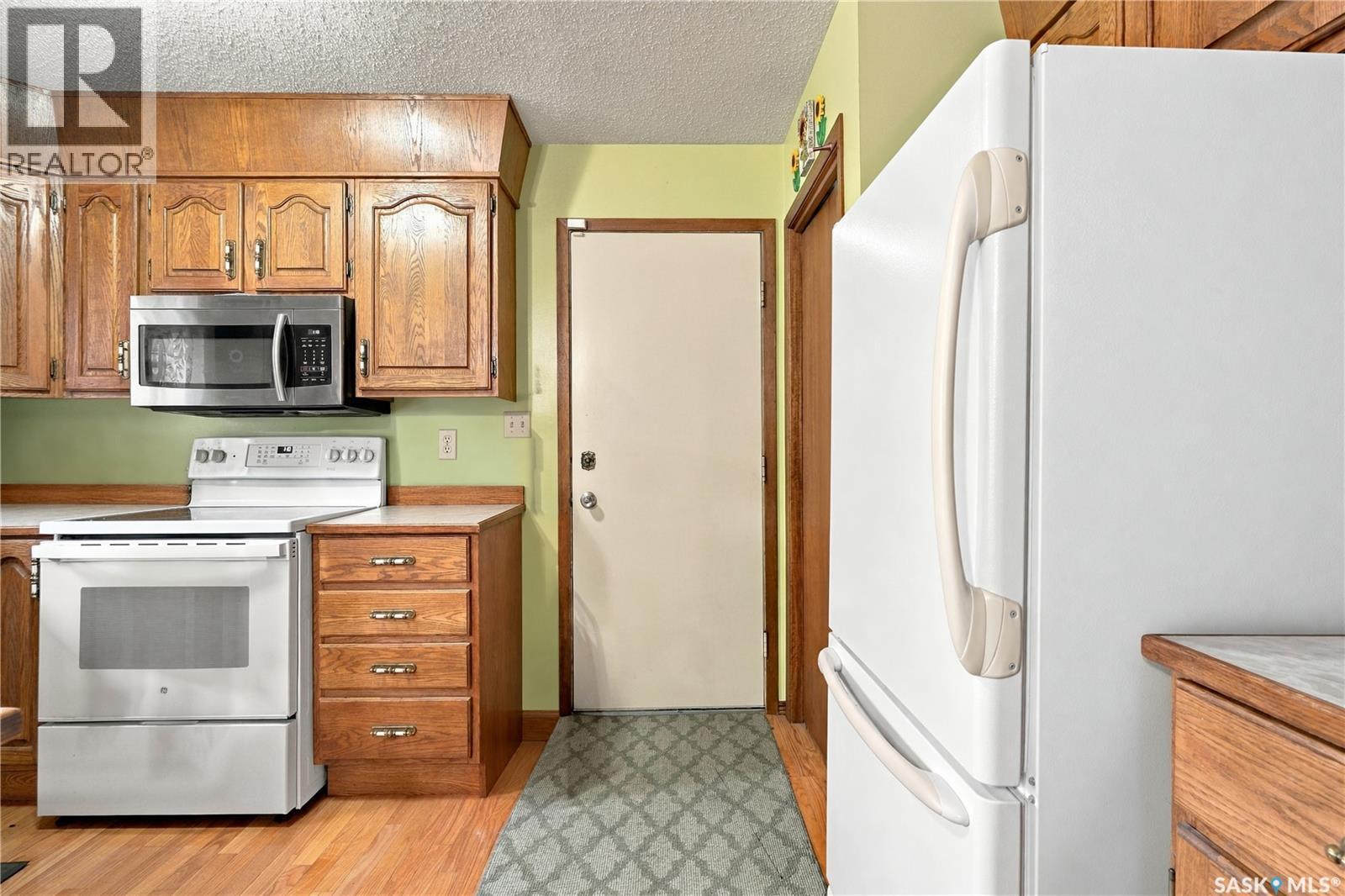 374 Thain Crescent, Saskatoon, Saskatchewan  S7K 6N7 - Photo 13 - SK051381