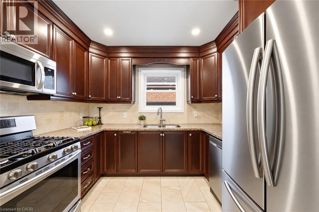 143 Huxley Avenue S, Hamilton, Ontario  L8K 2P9 - Photo 20 - 40871688