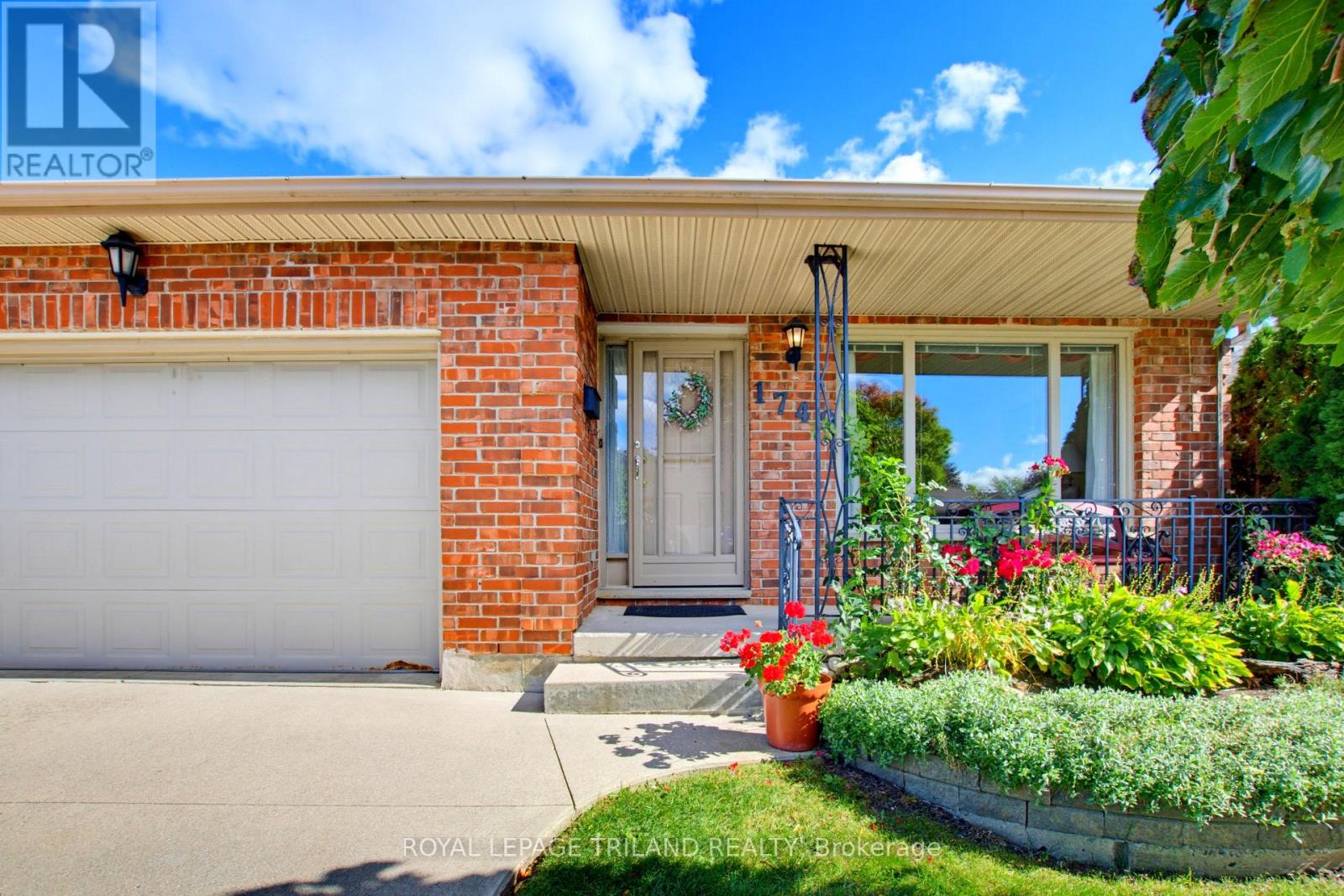 1749 Jalna Boulevard, London South, Ontario  N6E 3S5 - Photo 2 - X14092312